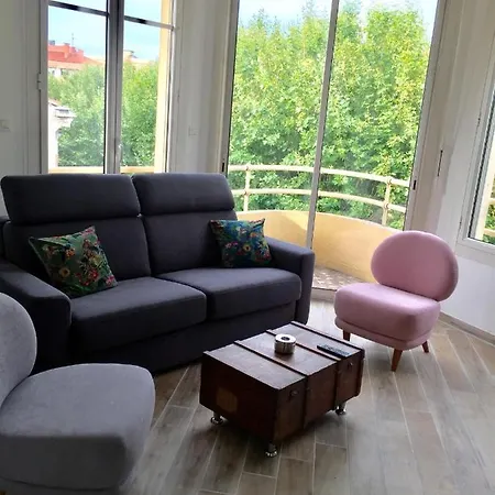 Apartment Centre - Le Castillet *